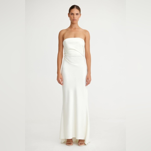 Significant Other Lucile Strapless Satin Gown with Train bone white US 8 - Picture 1 of 7